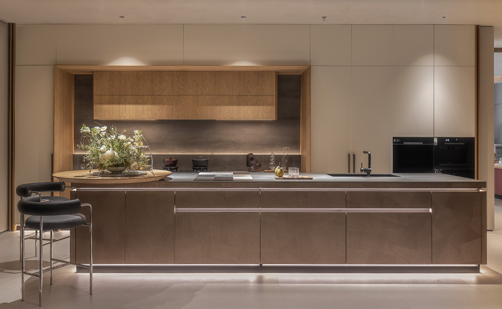 强调实用主义下的效率与洁净